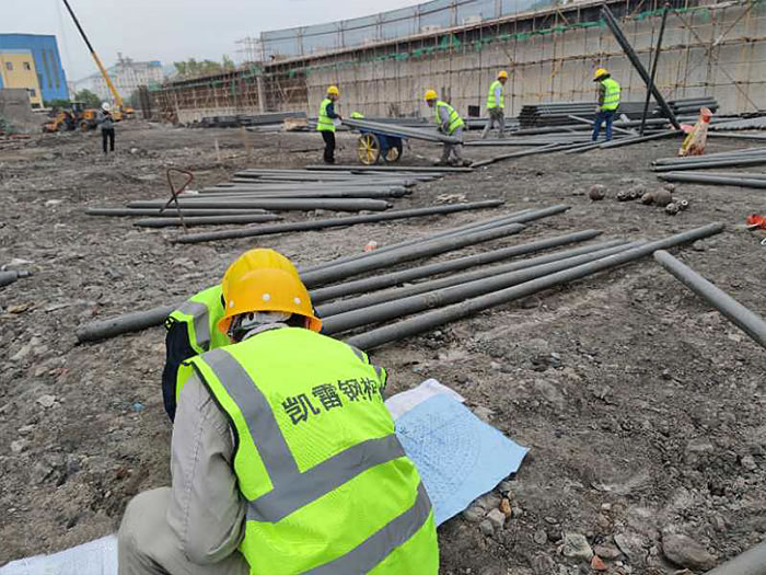 克拉玛依螺栓球网架结构